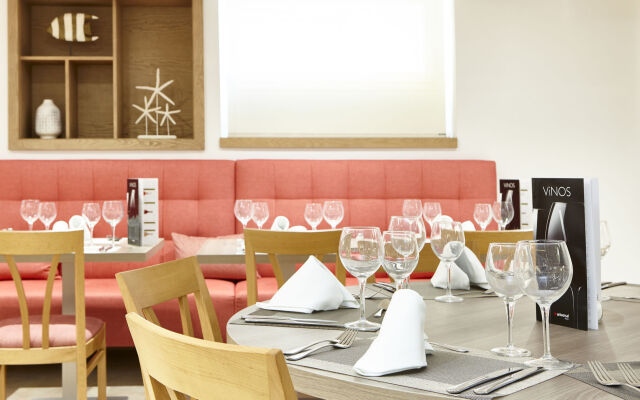 Universal Hotel Perla