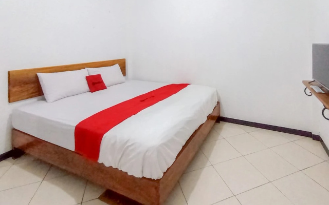 RedDoorz Syariah near Universitas Jenderal Soedirman 3 – Guest Rooms – Purwokerto