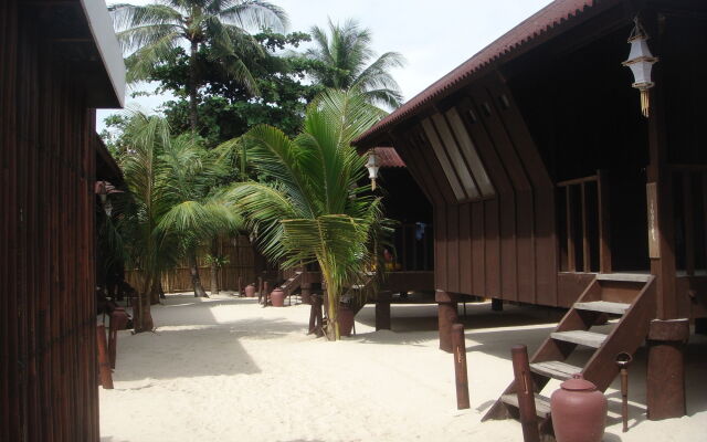 Boracay Pito Huts Resort