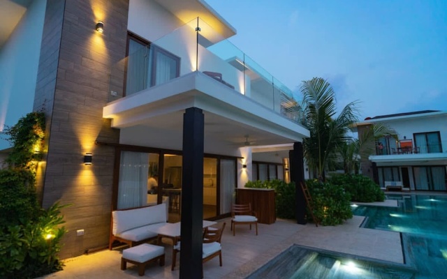 Direct Entry Pool 7 Guests 2 Bedrooms