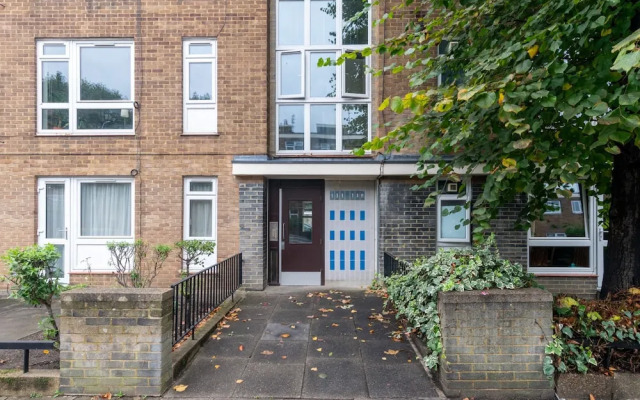 Charming One Bed Abode In East Putney