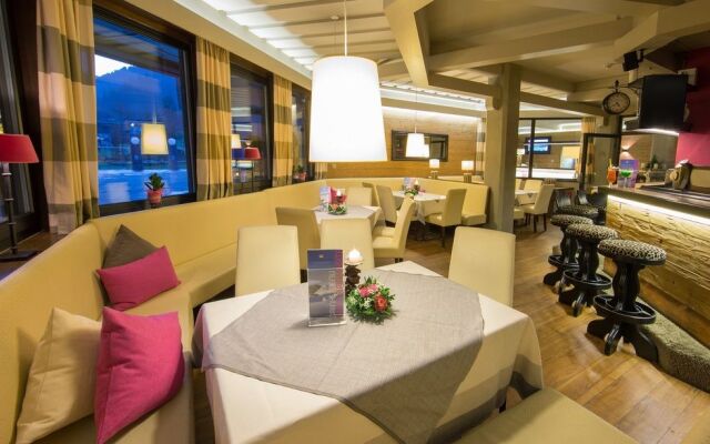 Interstar