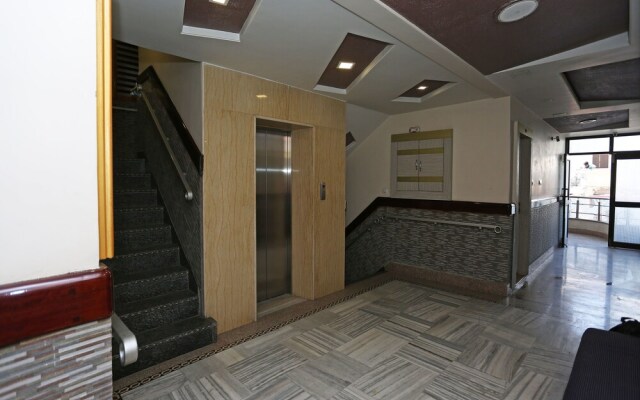 OYO 11686 Hotel Sai Ba
