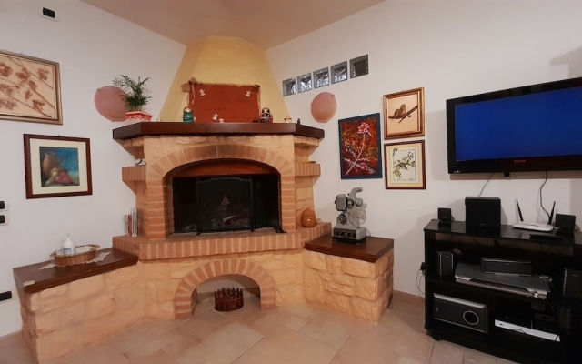 Marias Rooms With Private Facilities