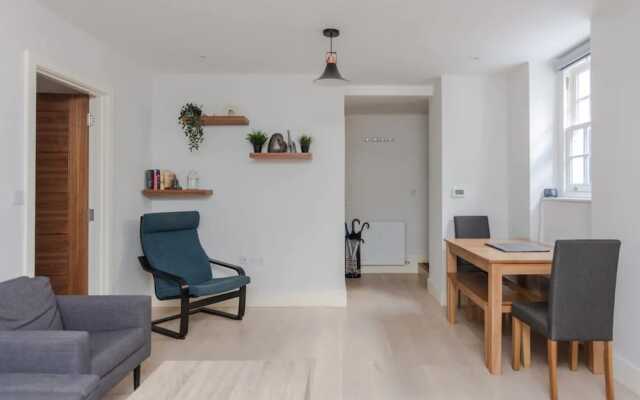 Spacious and Modern Apartment in Pimlico
