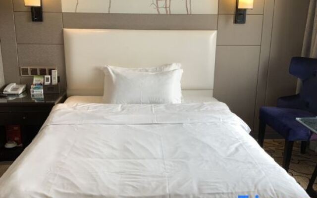 Jade Business Hotel (Jade Street, Pingzhou, Foshan)