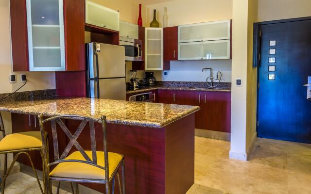 El Faro Oceanfront by Bric