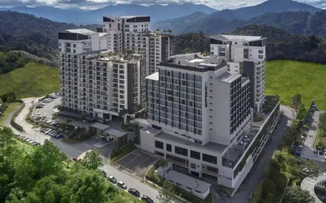 Tropic Houz@Midhills Genting Highlands (Free WiFi)