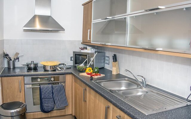 Base Serviced Apartments - Cumberland Apartments