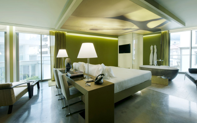 The Vine Hotel