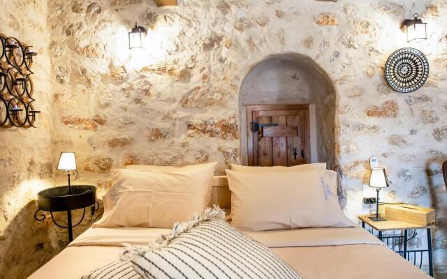 Dandy Villas Tower House Built in 17th Century Pool
