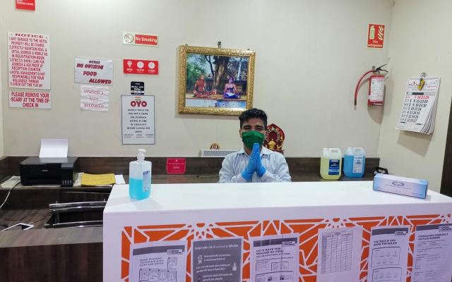 OYO 10650 Hotel Lotus Residency