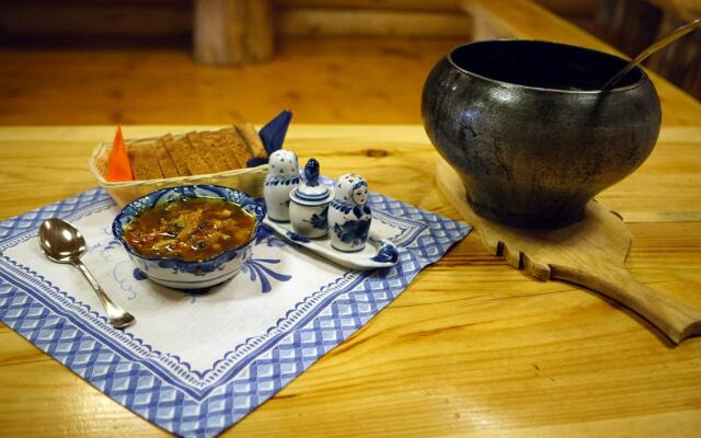 В гостях у сказки (бывш. Дубки)