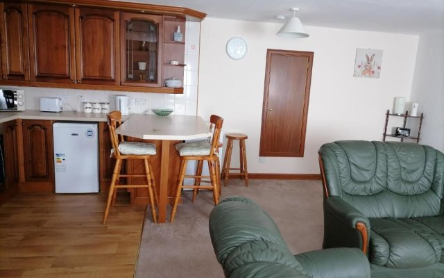 Impeccable 2-bed Flat in Wick