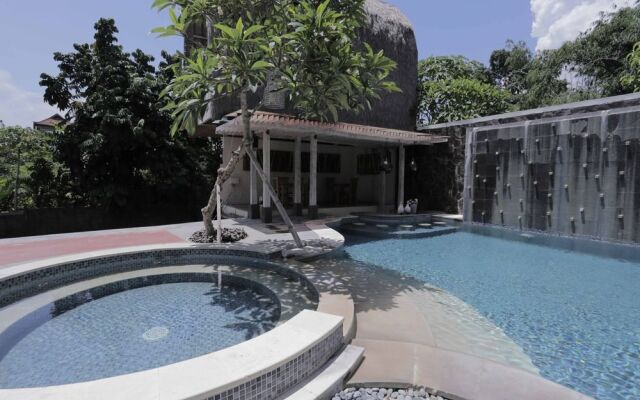 RedDoorz Plus @ Umalas Kerobokan