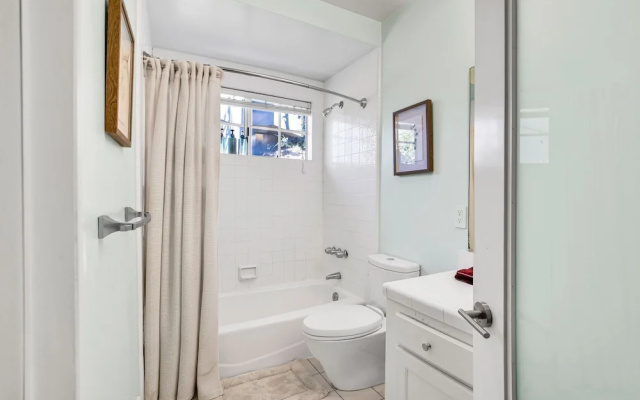 Cahuenga Park by Avantstay Hollywood Hills Home