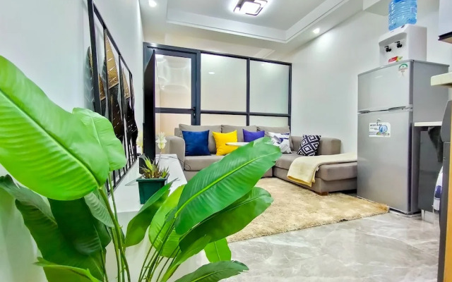 Lux Suites Heartland Business Apartments