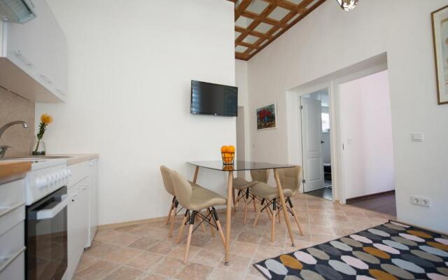 Romantic New 2 Bedroom Vilnius Best Location