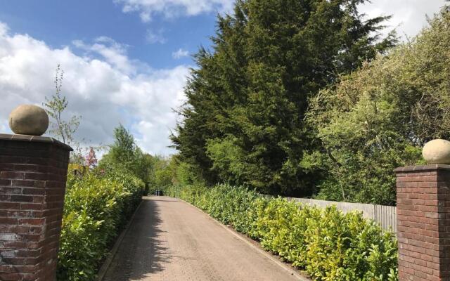 Amber Lodge Hickstead-A