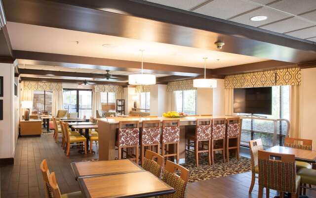 Hampton Inn Pensacola-Airport (Cordova Mall Area)