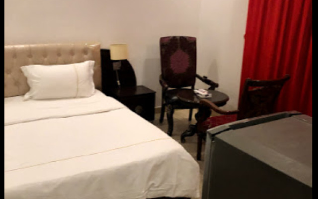 Al Muteb Suites Al Ezdehar 2