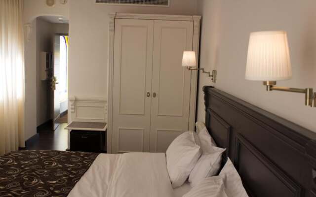 Avent Verahotel