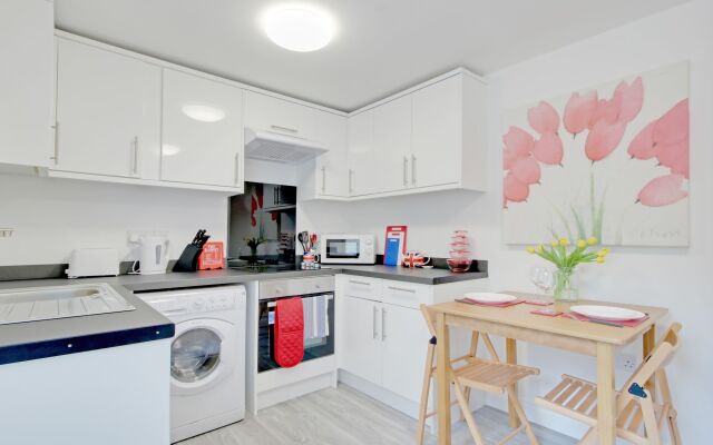 Beside The Seaside Apartment