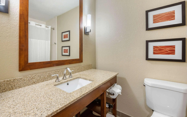 Comfort Inn Splash Harbor