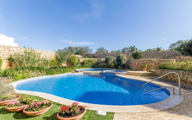 Sunny & Pool Quiet Apart Qala Gozo