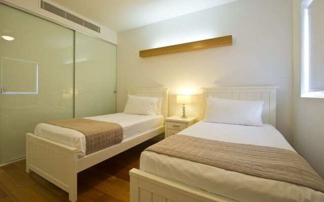 Maggies Beachfront Apt. 1