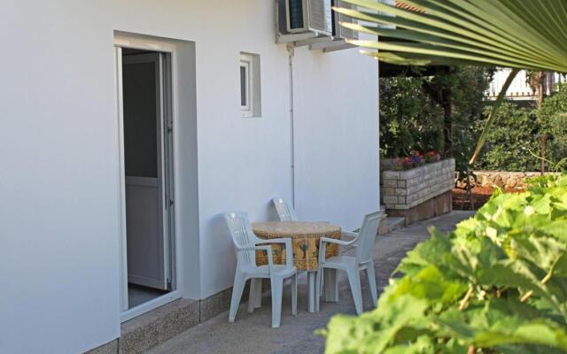 Vinko - big terrace and grill - A5(2+1)