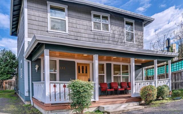 The Pioneer - Craftsman House