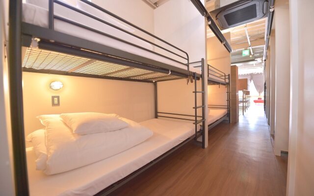Chillulu Coffee & Hostel