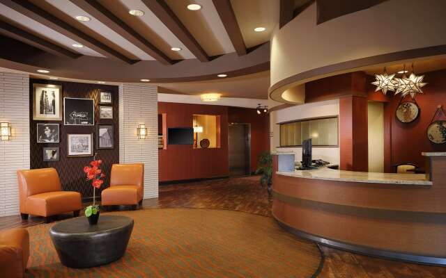 Best Western Plus Tupelo Inn & Suites