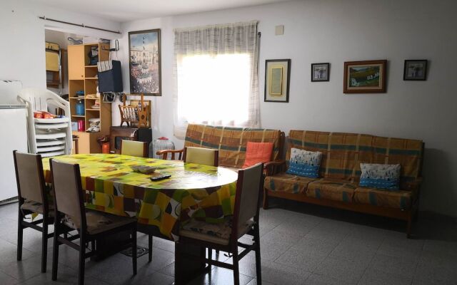 Villa con jardín piscina y cerca playa