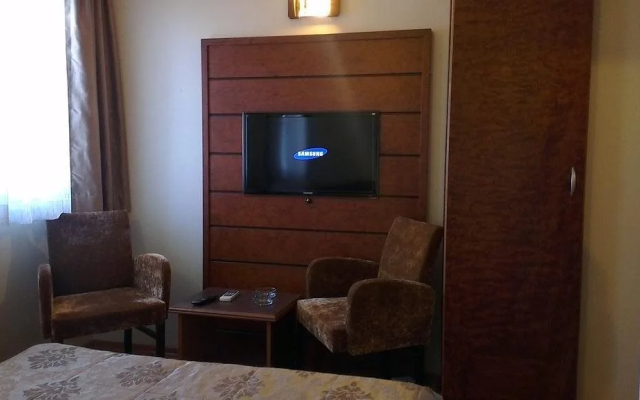 Hotel Nayla