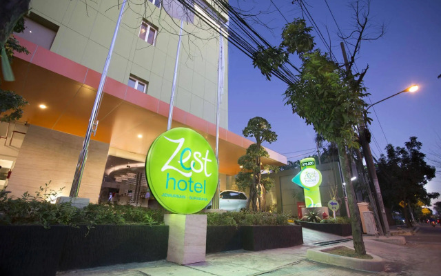 Zest Jemursari by Swiss-Belhotel International