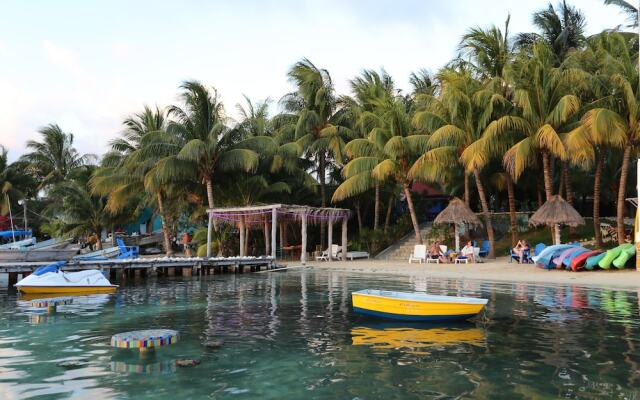 El Milagro Beach Hotel & Marina