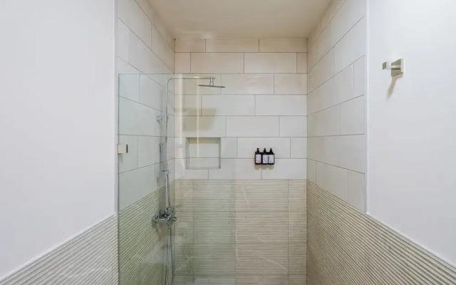 w Majestic 1BR w Fantastic Deco in Casco View