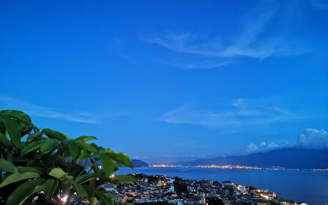 Shuanglang Guanhai Guesthouse