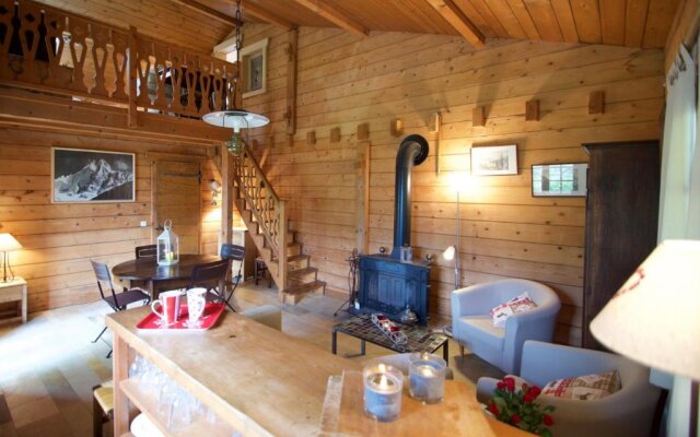 Cosy Chalet 50m du lac by LocationlacAnnecy, LLA Selections