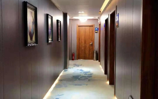 North Qishangpin Hotel