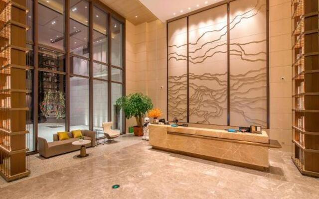 Yatai New City Hot Spring Hotel