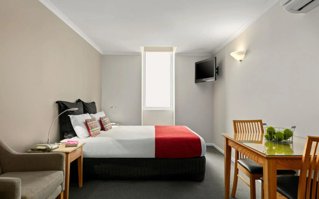 Quest Waterfront Apartment Hotel 