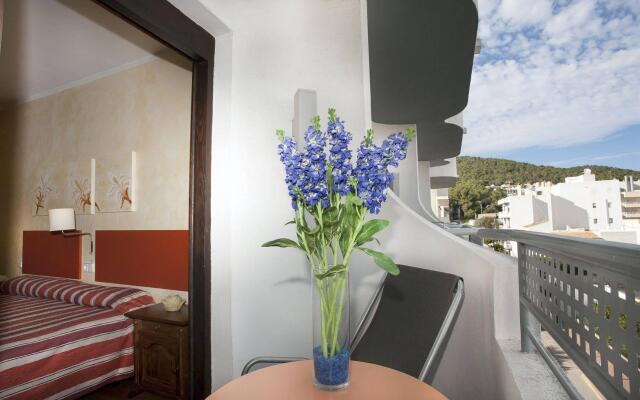 Parot Apartments