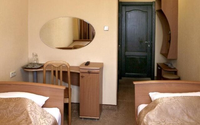 Ayir Hotel