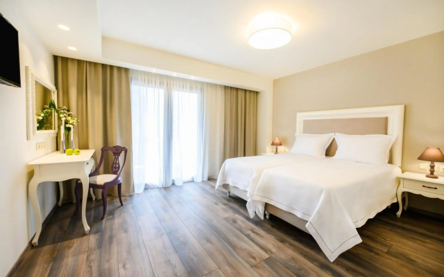 Emerald Suites