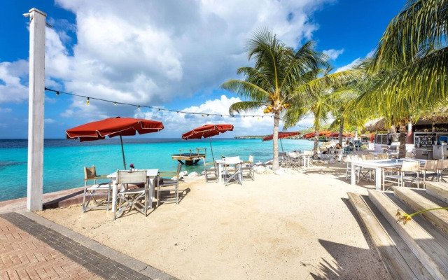 Caribbean Delight Villa With Stunning Pool View