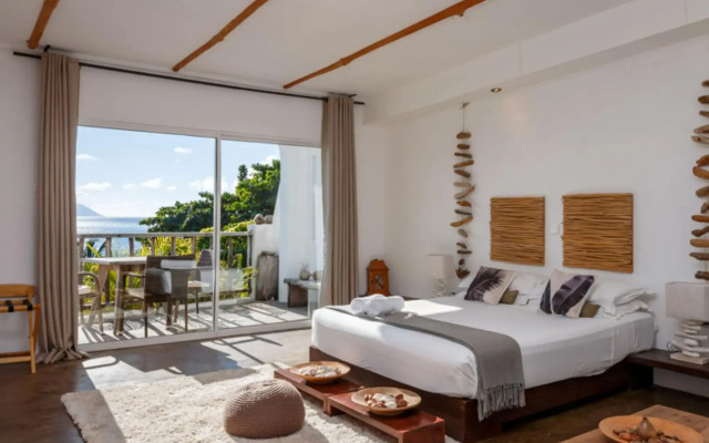 Bliss Hotel