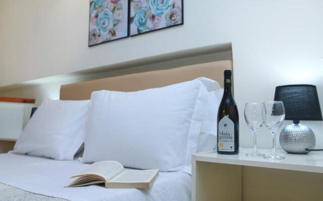 Dreamy Apartments by Corfuescapes